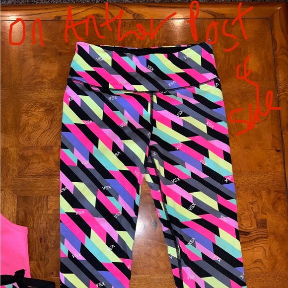 Victoria Secret VSX Sport Bra - Picture 3 of 4